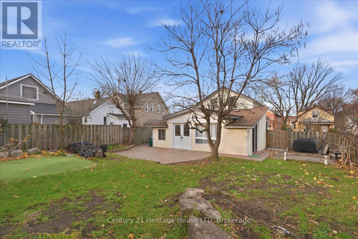 4 Cross Street, St. Catharines, Ontario L2R 2W5 - Photo 27 - X12569548