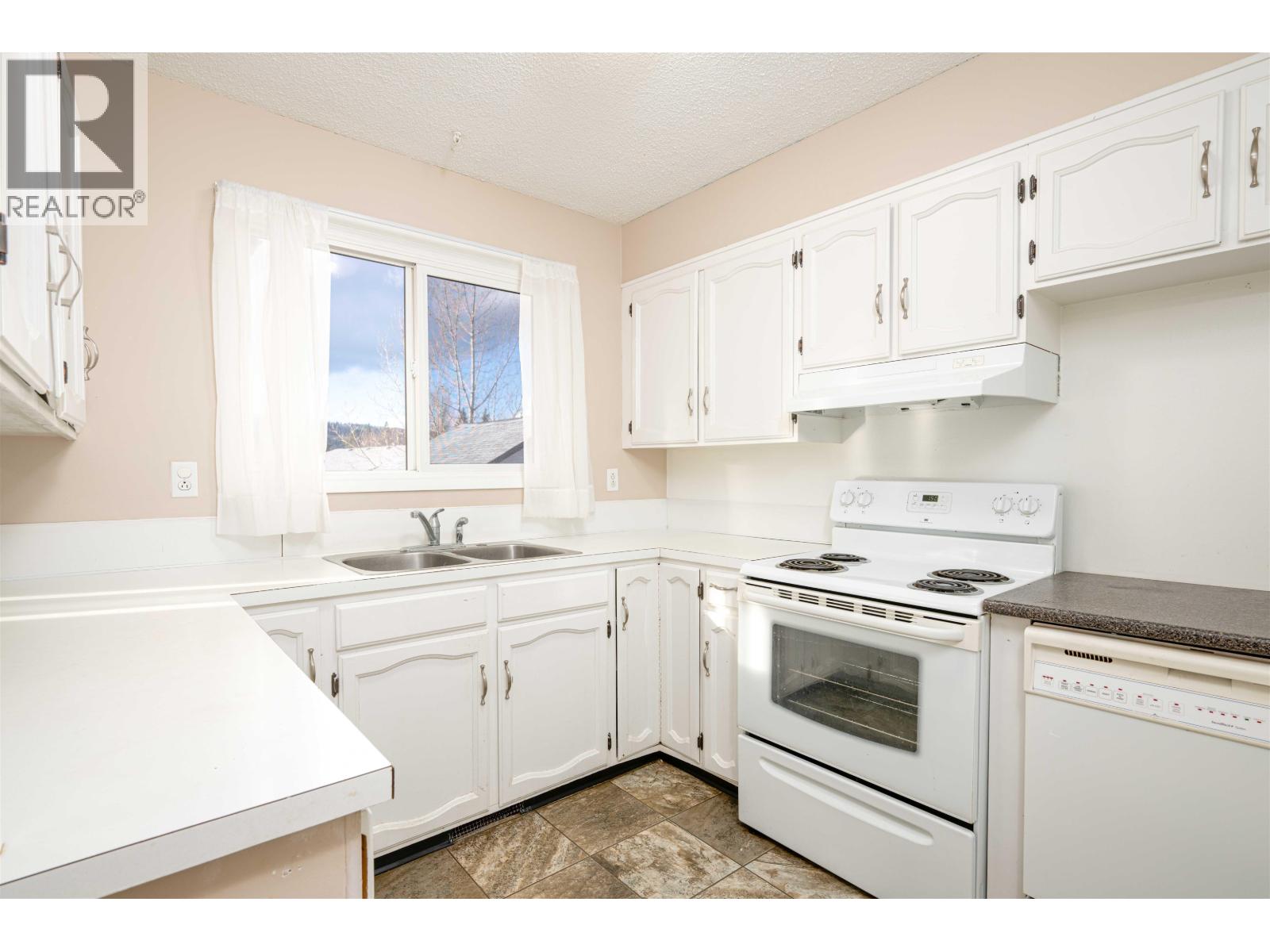 2863 Alexander Crescent, Prince George, British Columbia  V2N 1J9 - Photo 10 - R3069264