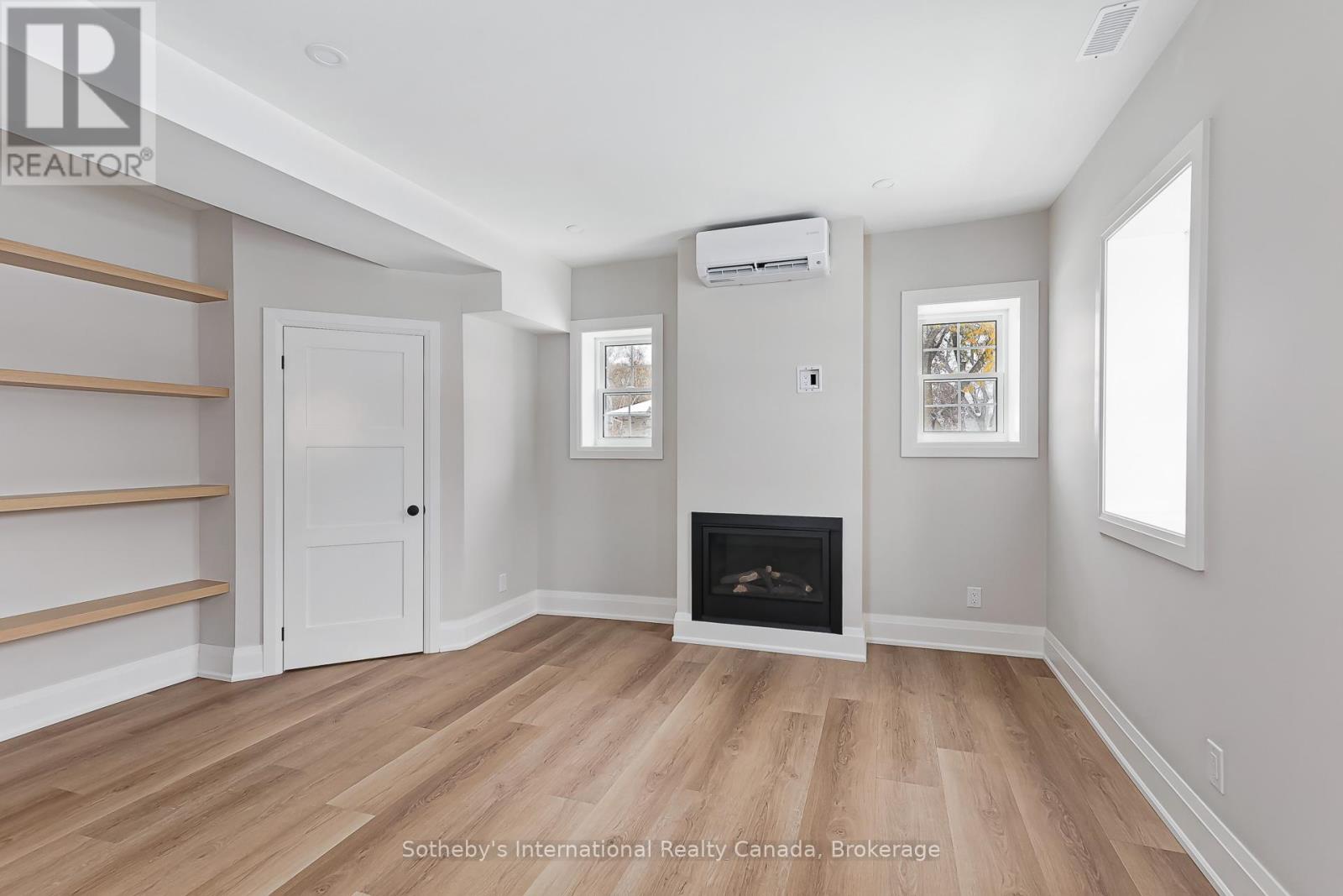 363 Sixth Street, Collingwood, Ontario  L9Y 1Z6 - Photo 4 - S12569402