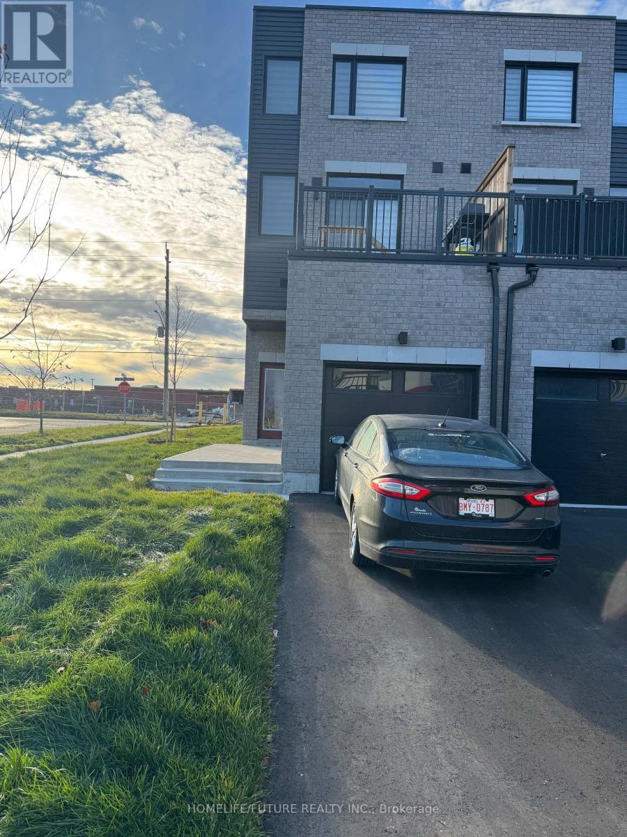 233 MONARCH AVENUE, Ajax, Ontario