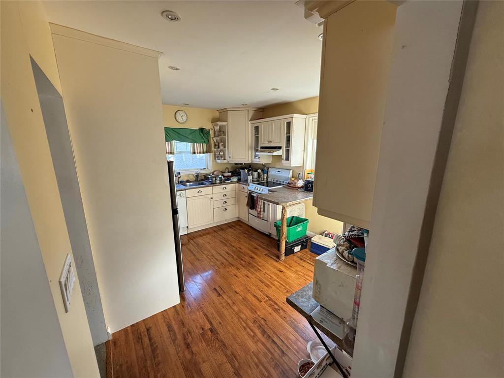 708 St Mary's Road, Winnipeg, Manitoba  R2M 3N1 - Photo 2 - 202528908