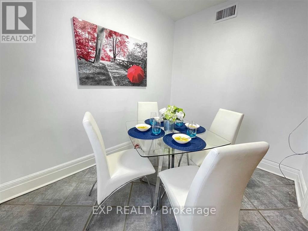 Upper - 229 Locke Street S, Hamilton, Ontario  L8P 4B8 - Photo 10 - X12569550