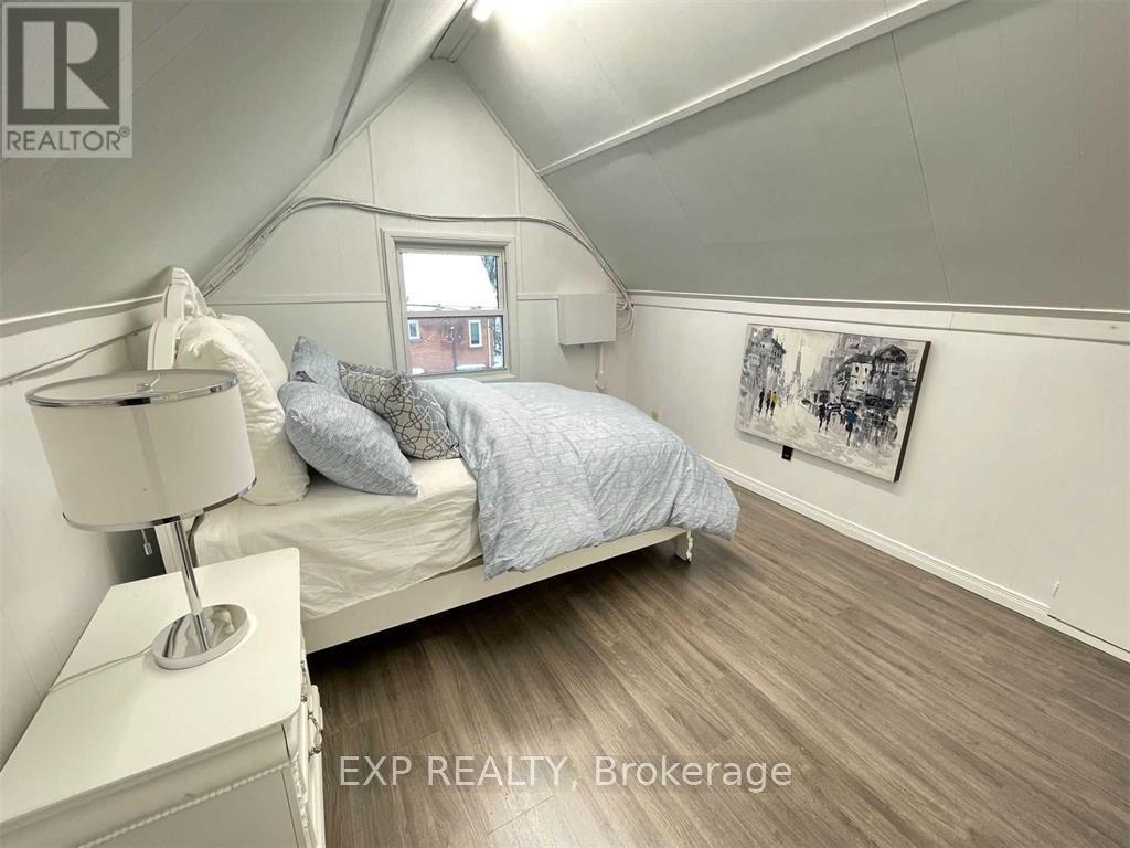 Upper - 229 Locke Street S, Hamilton, Ontario  L8P 4B8 - Photo 20 - X12569550