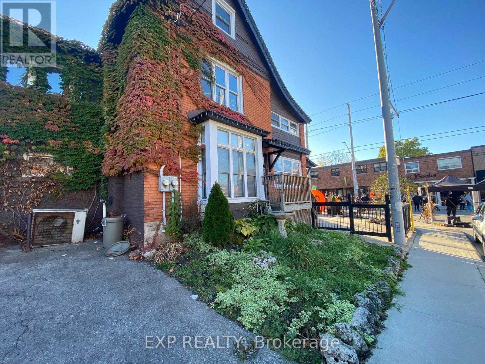 Upper - 229 Locke Street S, Hamilton, Ontario  L8P 4B8 - Photo 22 - X12569550
