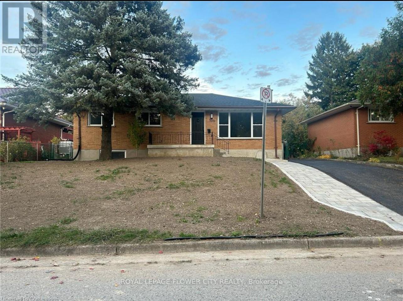 196 Gladstone Avenue, London South, Ontario  N5Z 3R9 - Photo 2 - X12569558