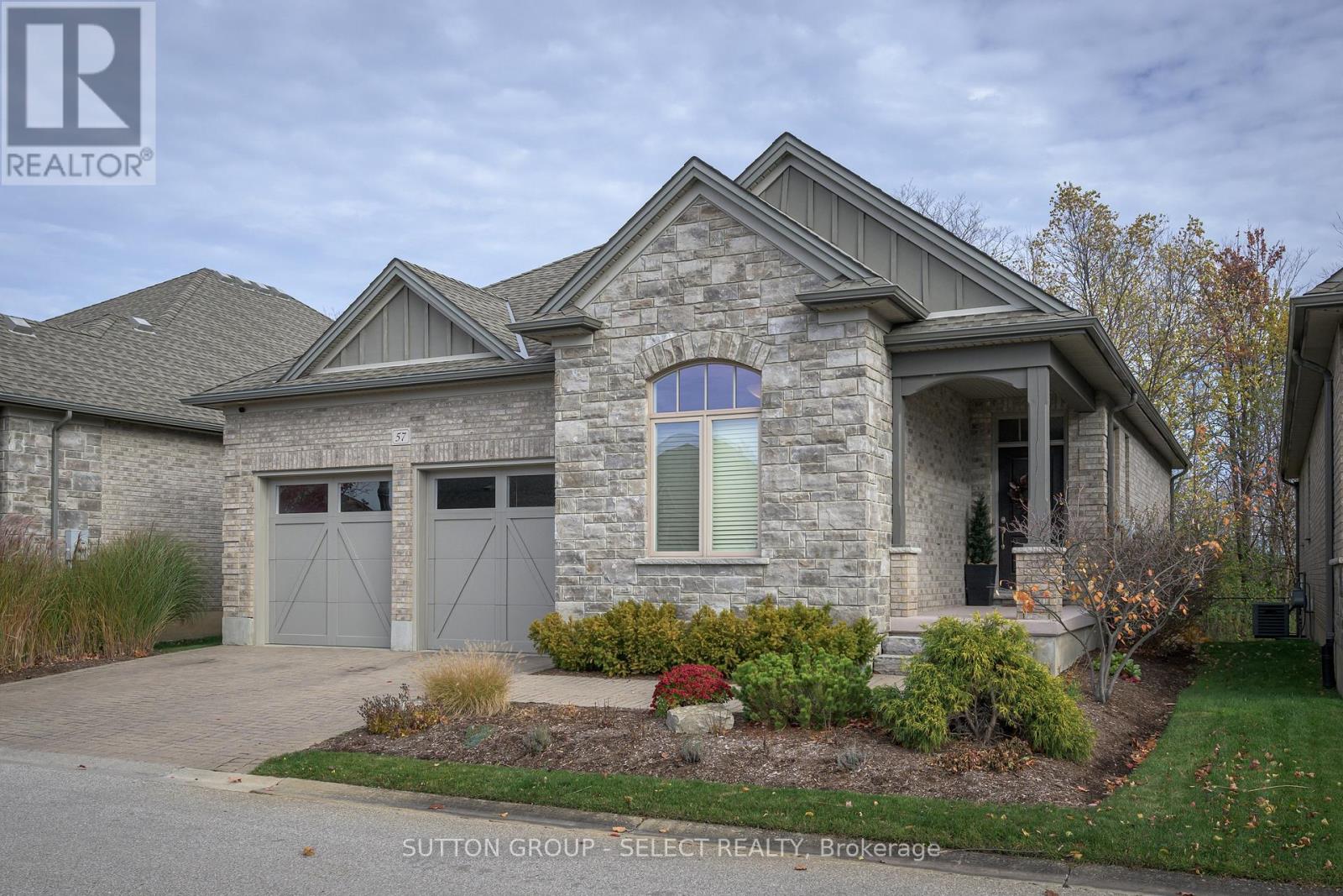 57 - 765 EAGLETRACE DRIVE, London North, Ontario