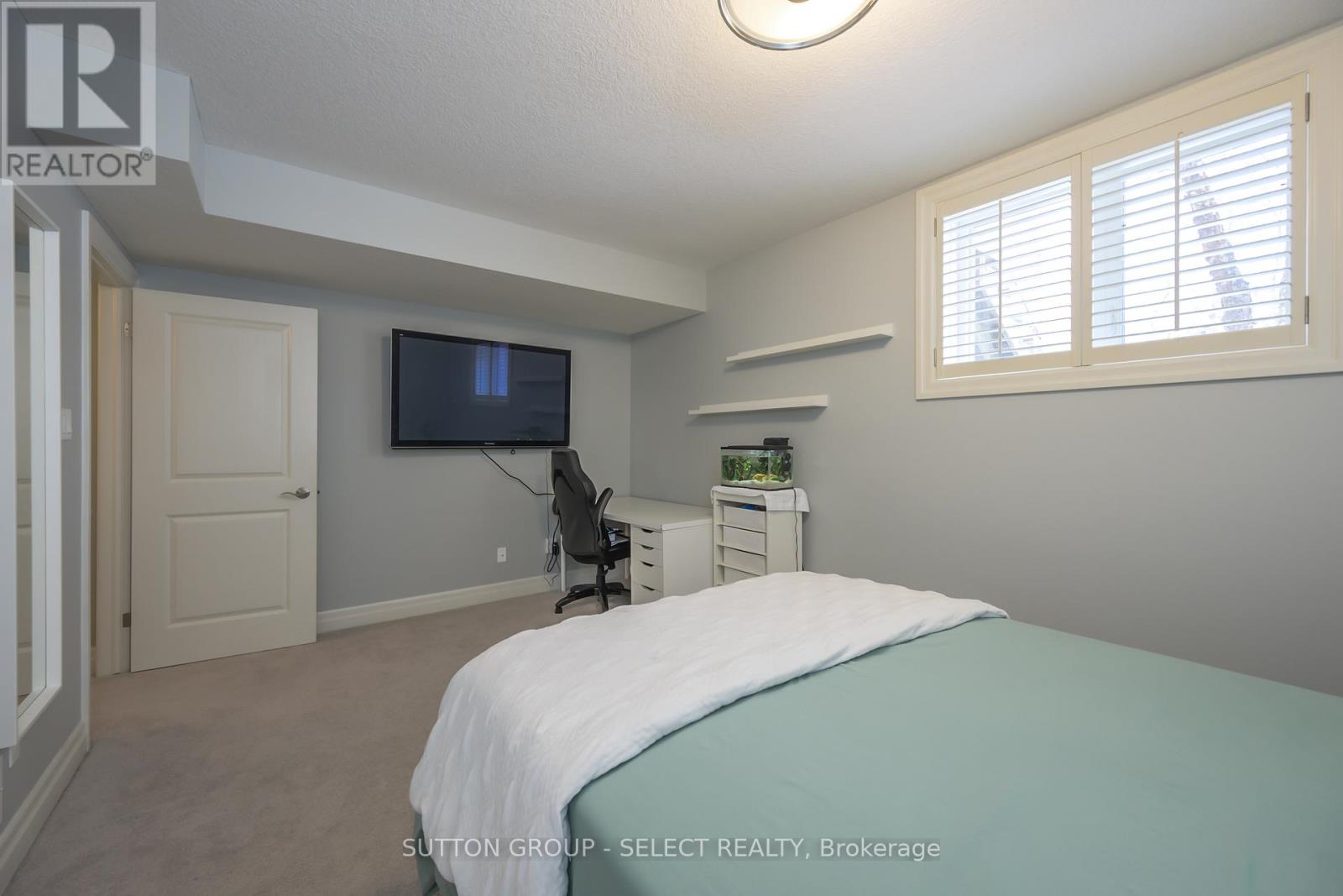 57 - 765 Eagletrace Drive, London North, Ontario  N6G 0J7 - Photo 36 - X12569608