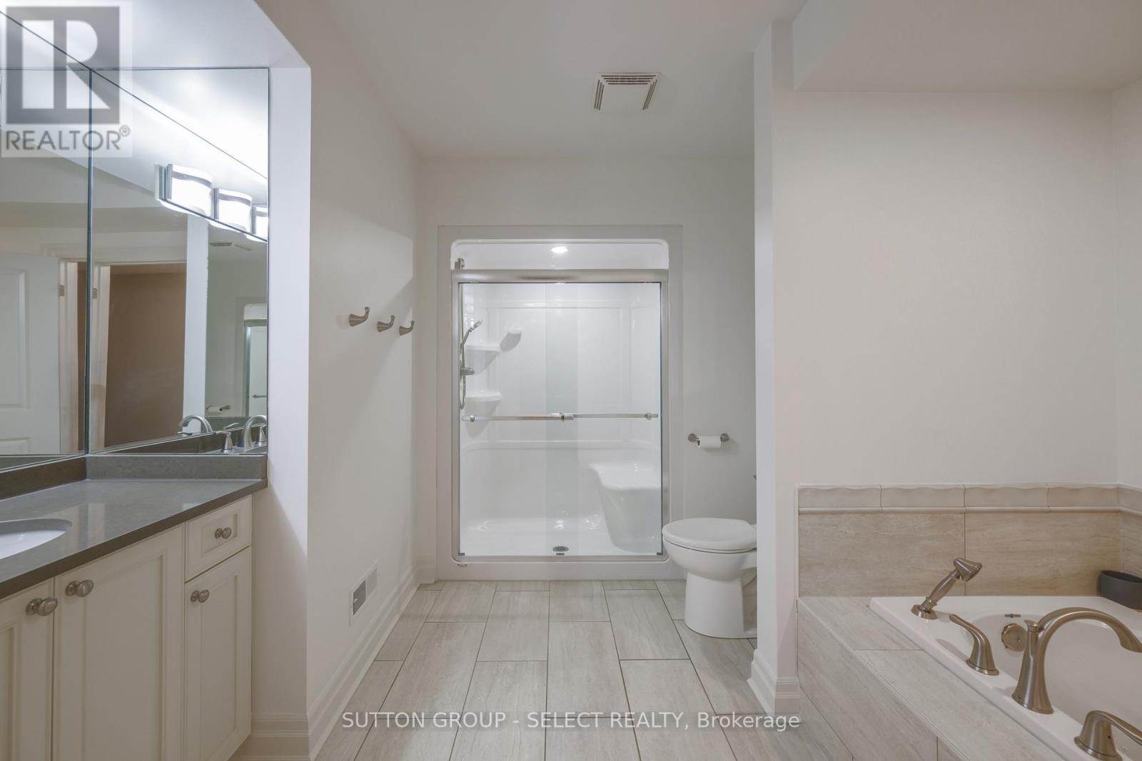 57 - 765 Eagletrace Drive, London North, Ontario  N6G 0J7 - Photo 38 - X12569608