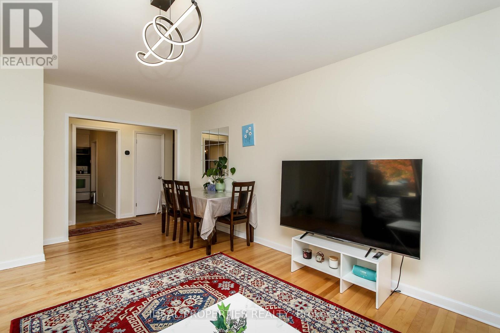 A - 2034 Saunderson Drive, Ottawa, Ontario  K1G 2E6 - Photo 11 - X12569610