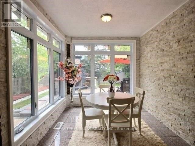 173 Lawrence Avenue E, Toronto, Ontario  M4N 1S9 - Photo 10 - C12569606