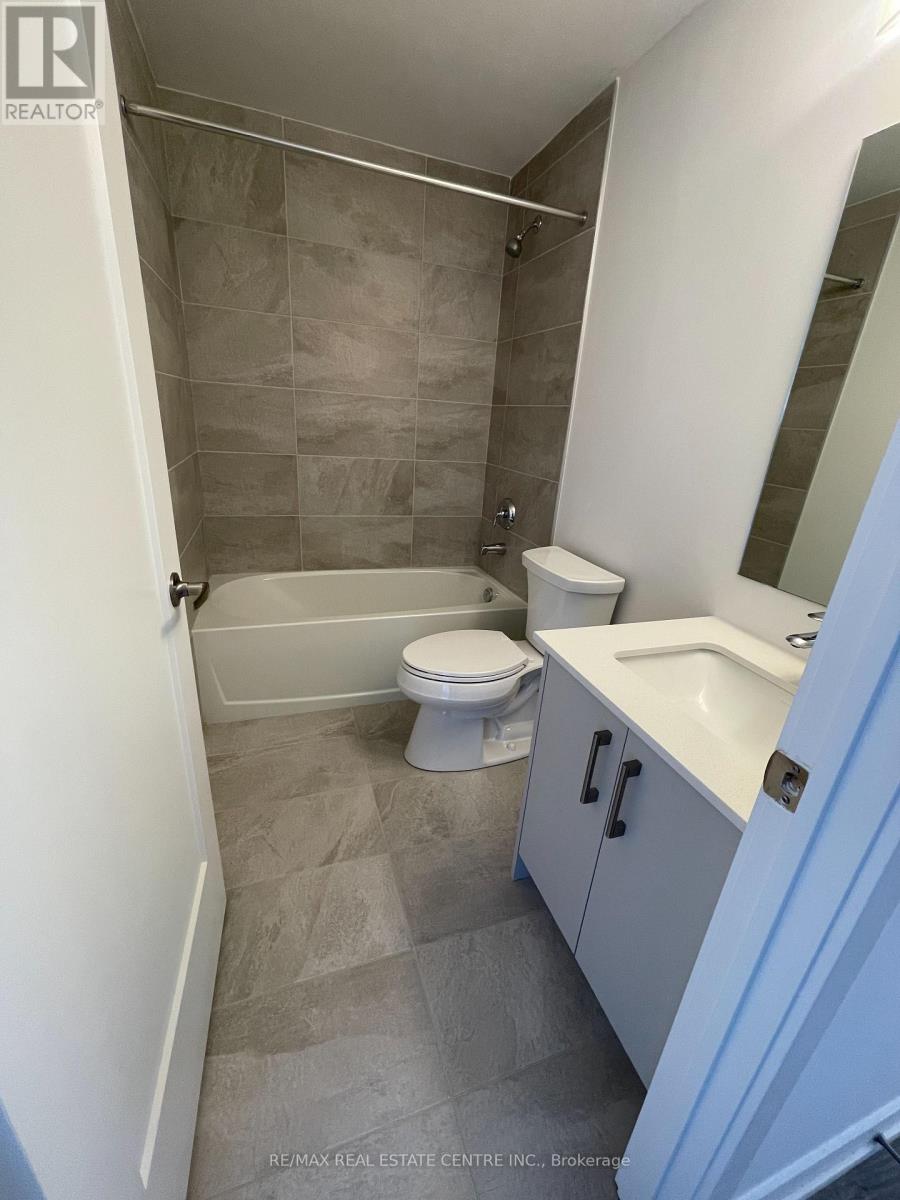 G2 - 20 Palace Street, Kitchener, Ontario  N2E 0J3 - Photo 24 - X12445940