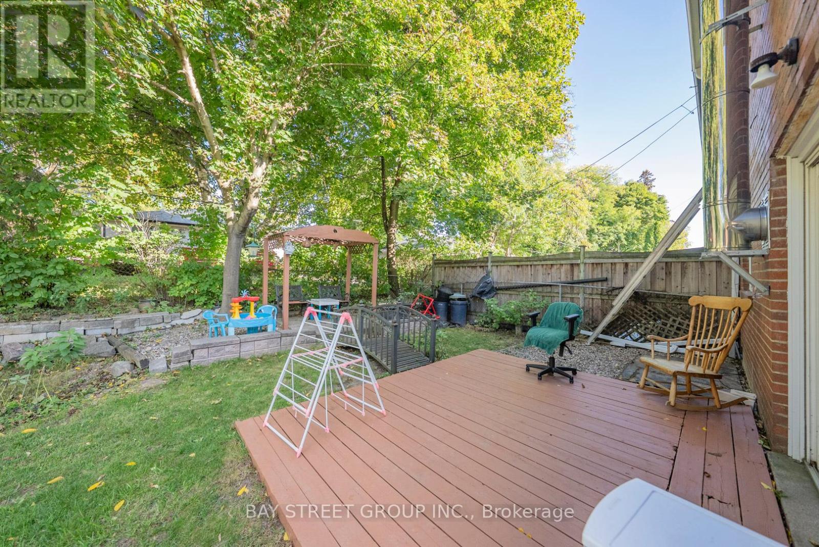 Main Floor #2 - 43 Sherwood Forest Drive, Markham, Ontario  L3P 1P5 - Photo 18 - N12569562