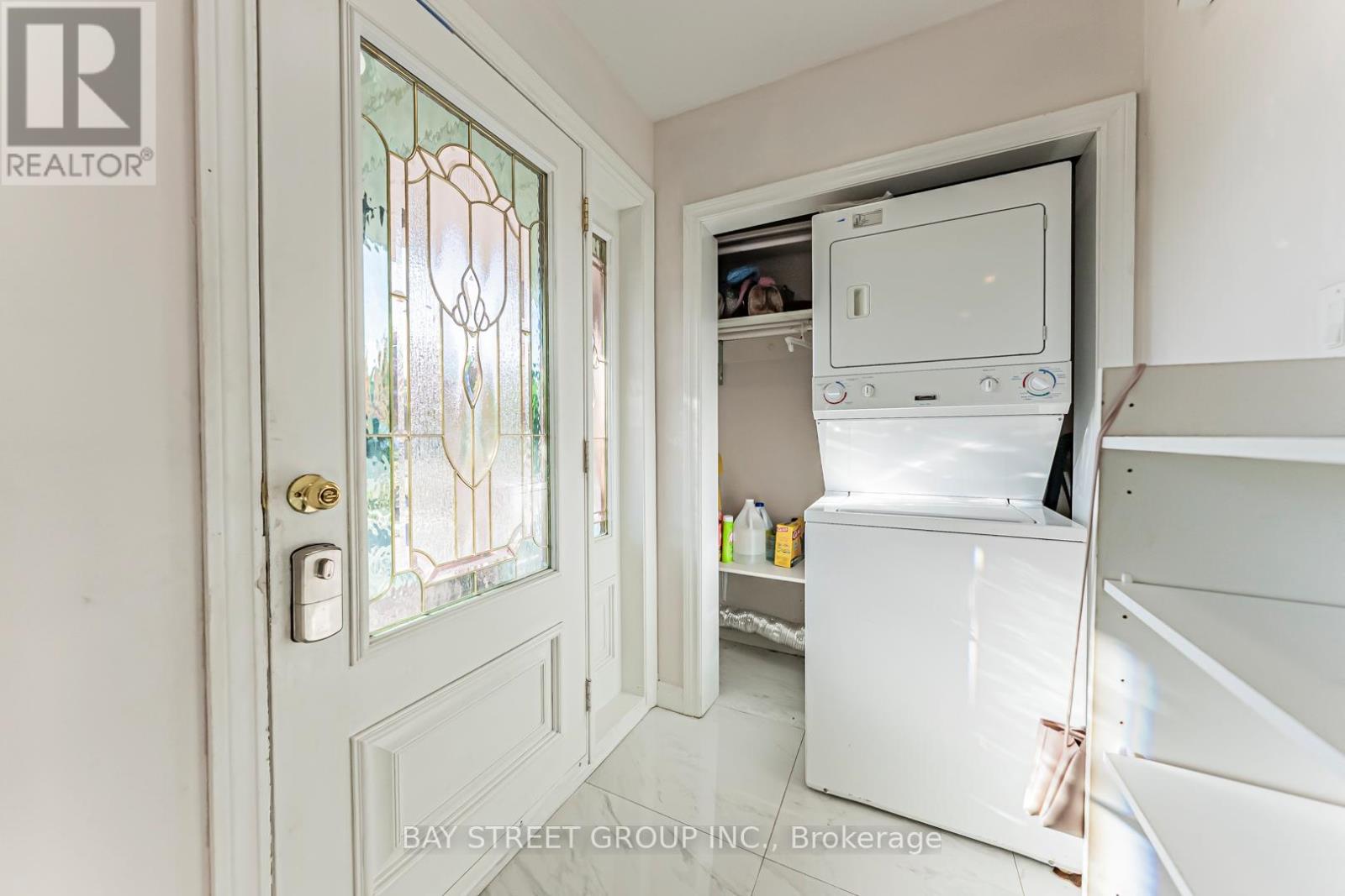 Main Floor #2 - 43 Sherwood Forest Drive, Markham, Ontario  L3P 1P5 - Photo 3 - N12569562