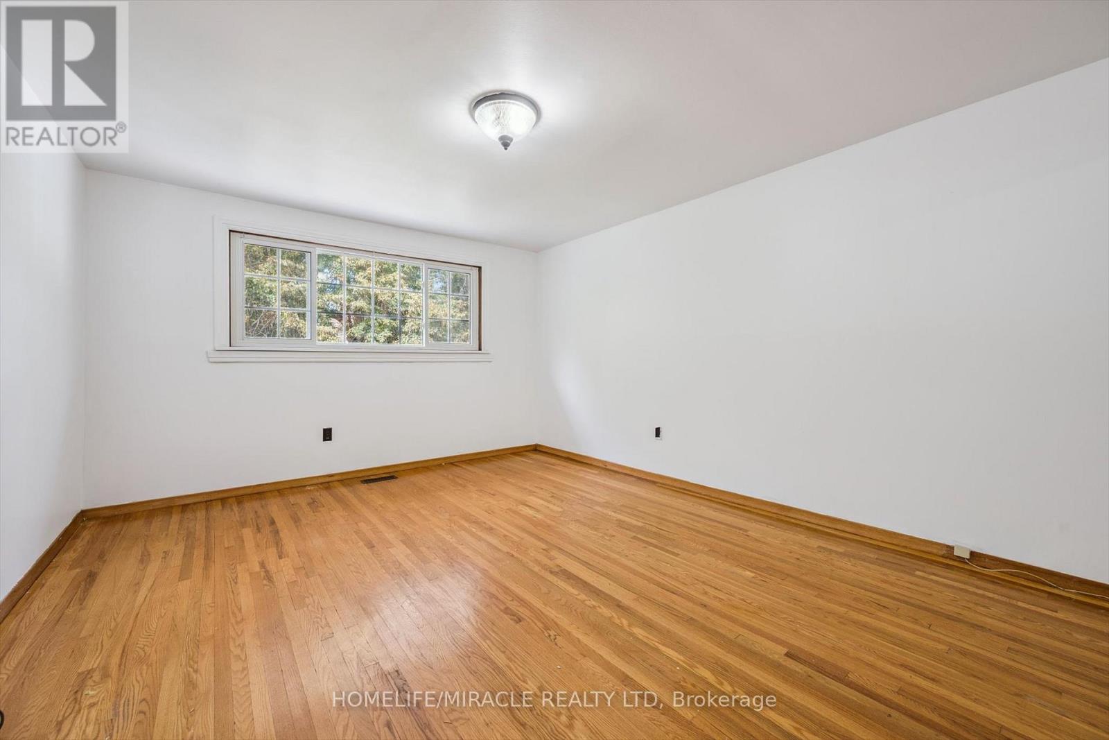 56 Elgin Drive, Brampton, Ontario  L6Y 1A8 - Photo 17 - W12569566