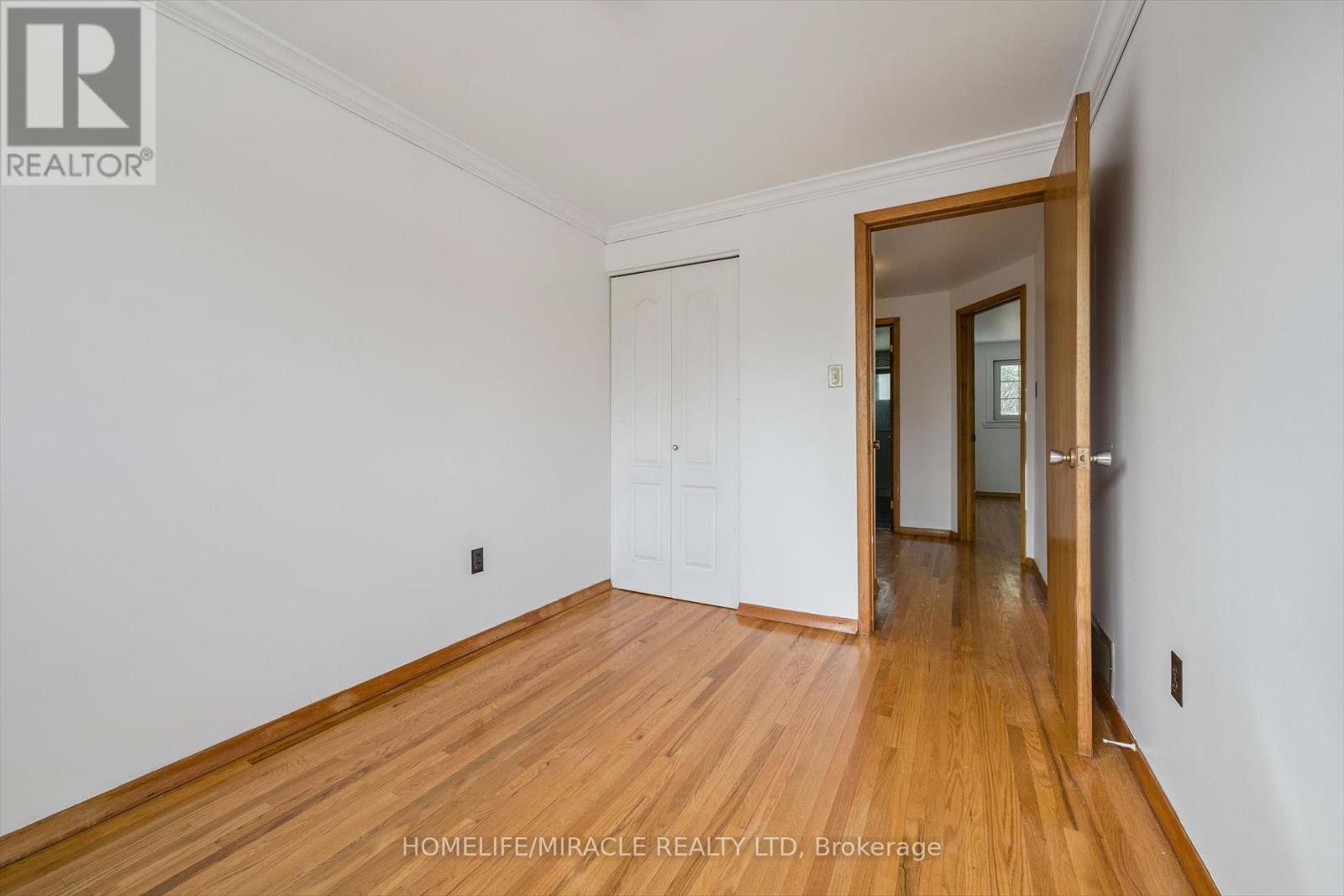 56 Elgin Drive, Brampton, Ontario  L6Y 1A8 - Photo 22 - W12569566