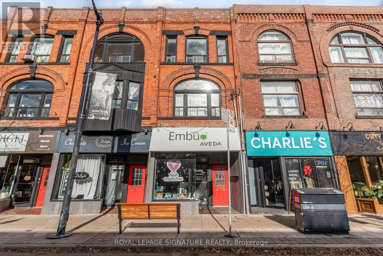 3 - 3038 DUNDAS STREET W, Toronto, Ontario
