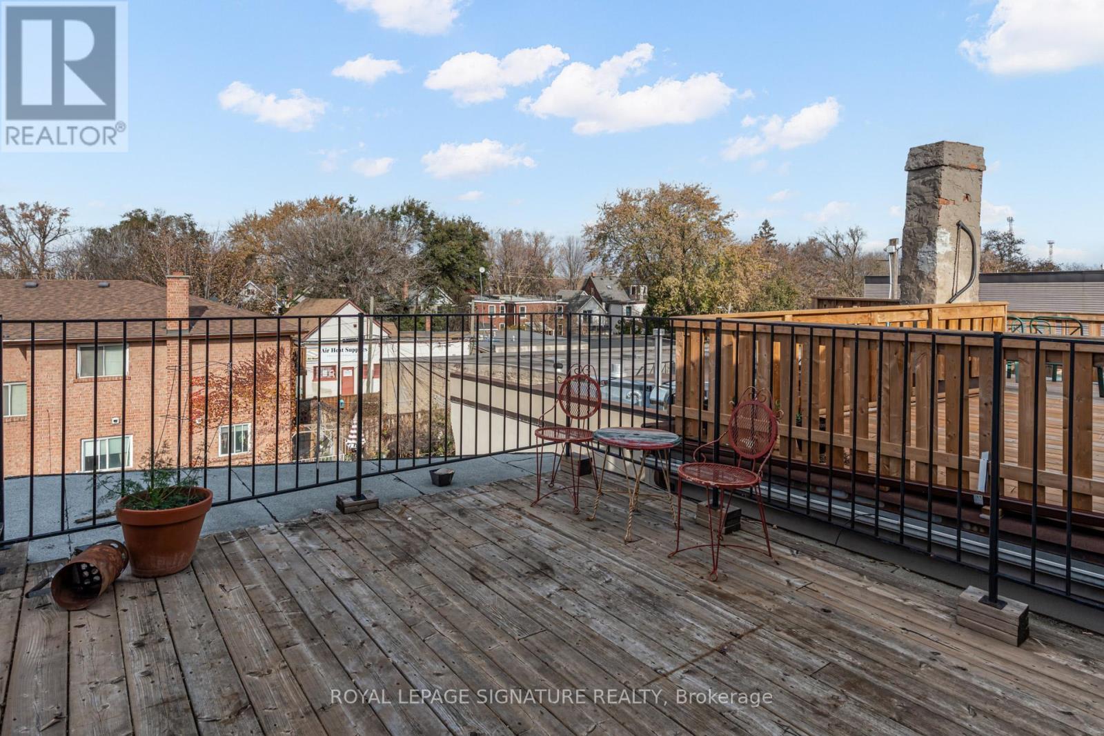 3 - 3038 Dundas Street W, Toronto, Ontario  M6P 1Z5 - Photo 10 - W12569574