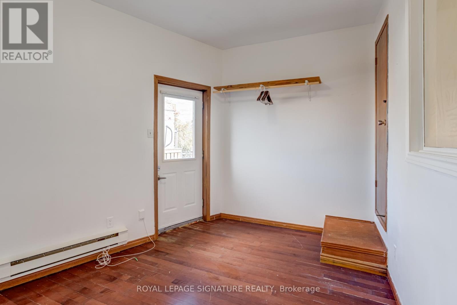 3 - 3038 Dundas Street W, Toronto, Ontario  M6P 1Z5 - Photo 7 - W12569574