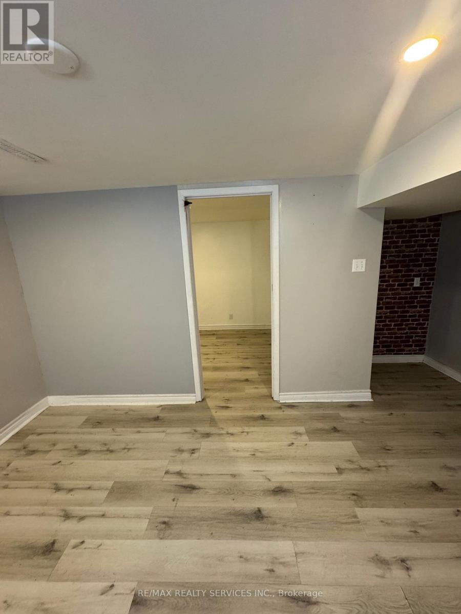 246 JOHN GARLAND (BASEMENT) BOULEVARD, Toronto, Ontario