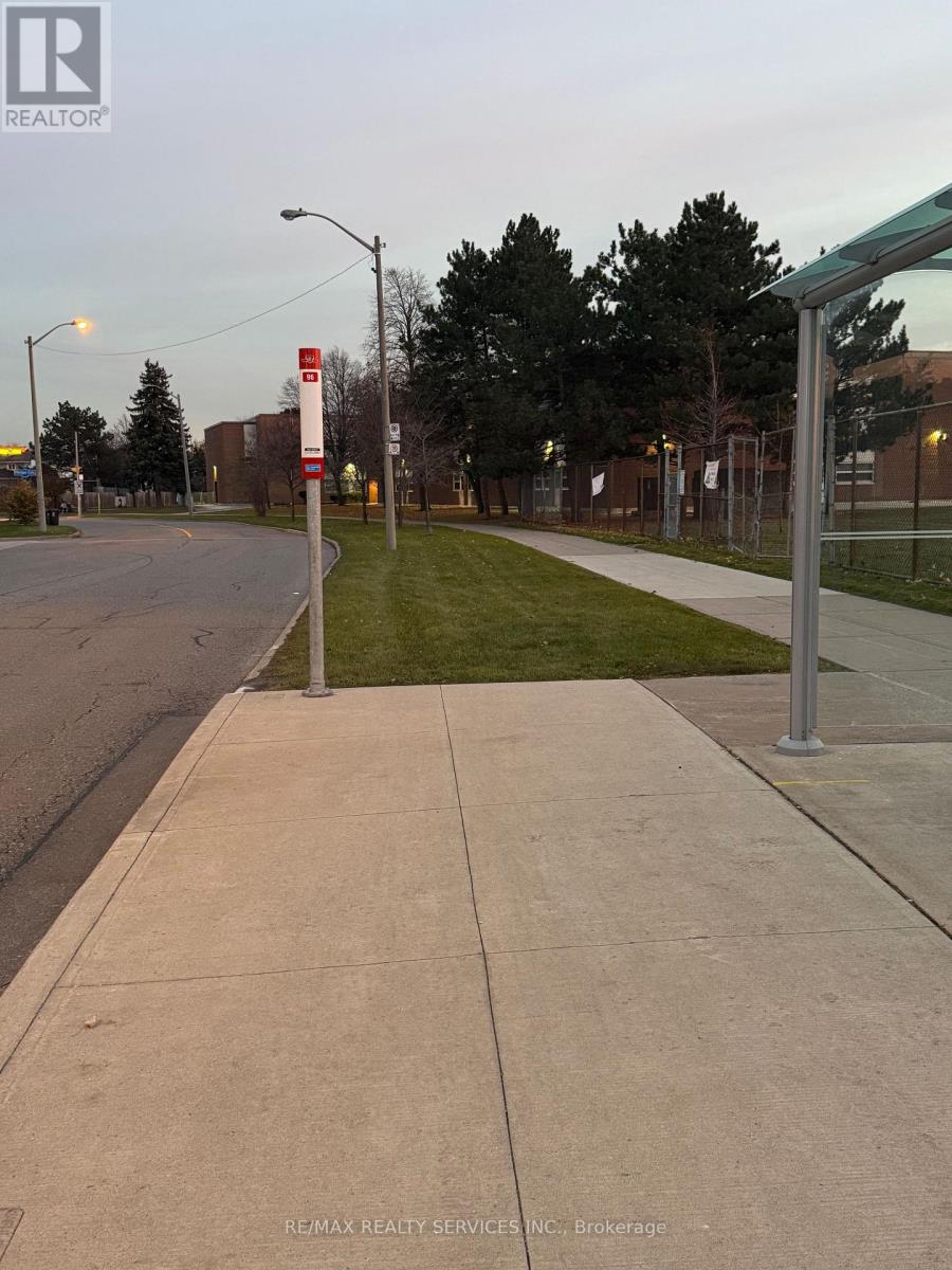 246 John Garland (Basement) Boulevard, Toronto, Ontario  M9V 1N8 - Photo 19 - W12569576