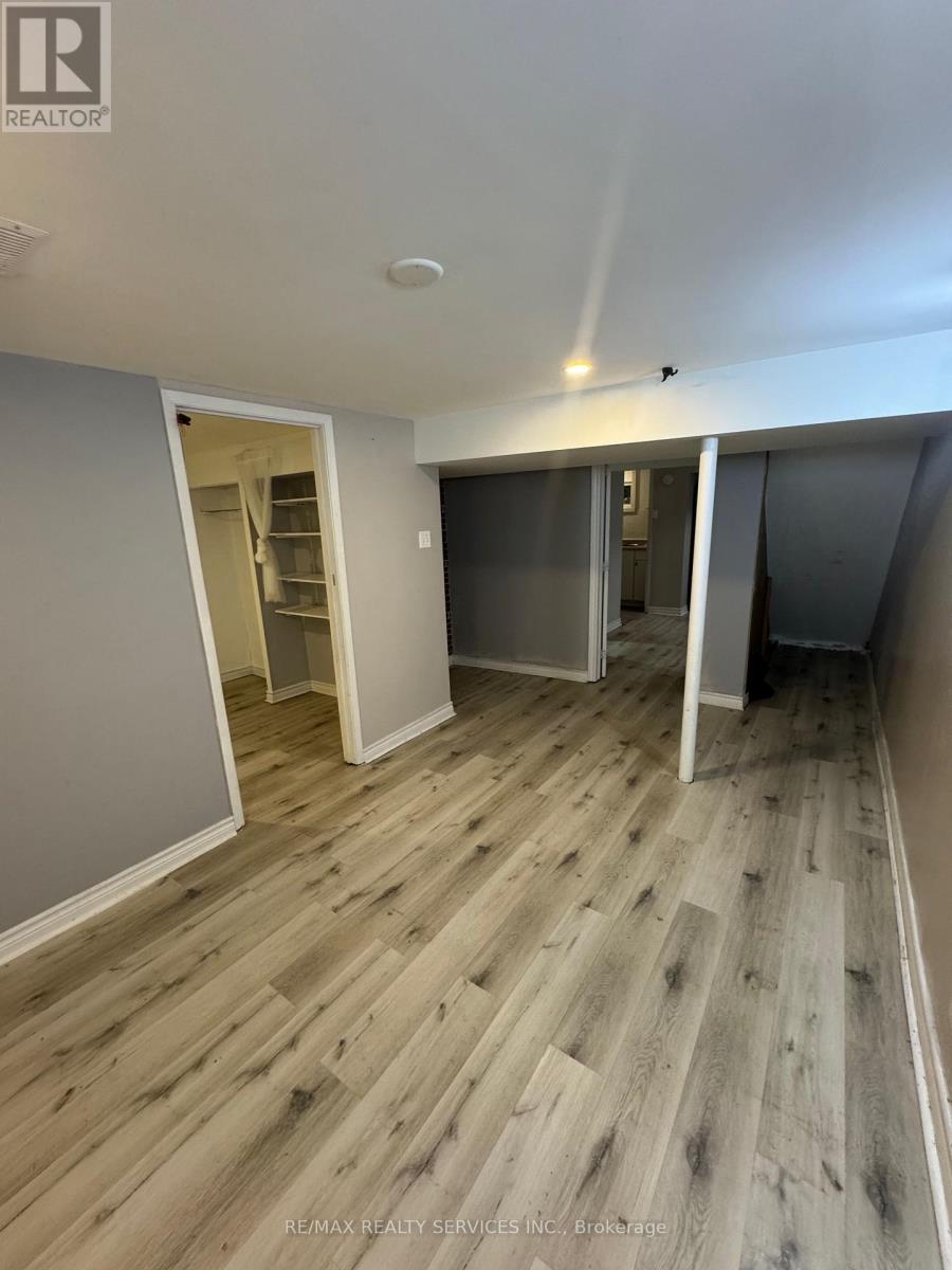 246 John Garland (Basement) Boulevard, Toronto, Ontario  M9V 1N8 - Photo 6 - W12569576