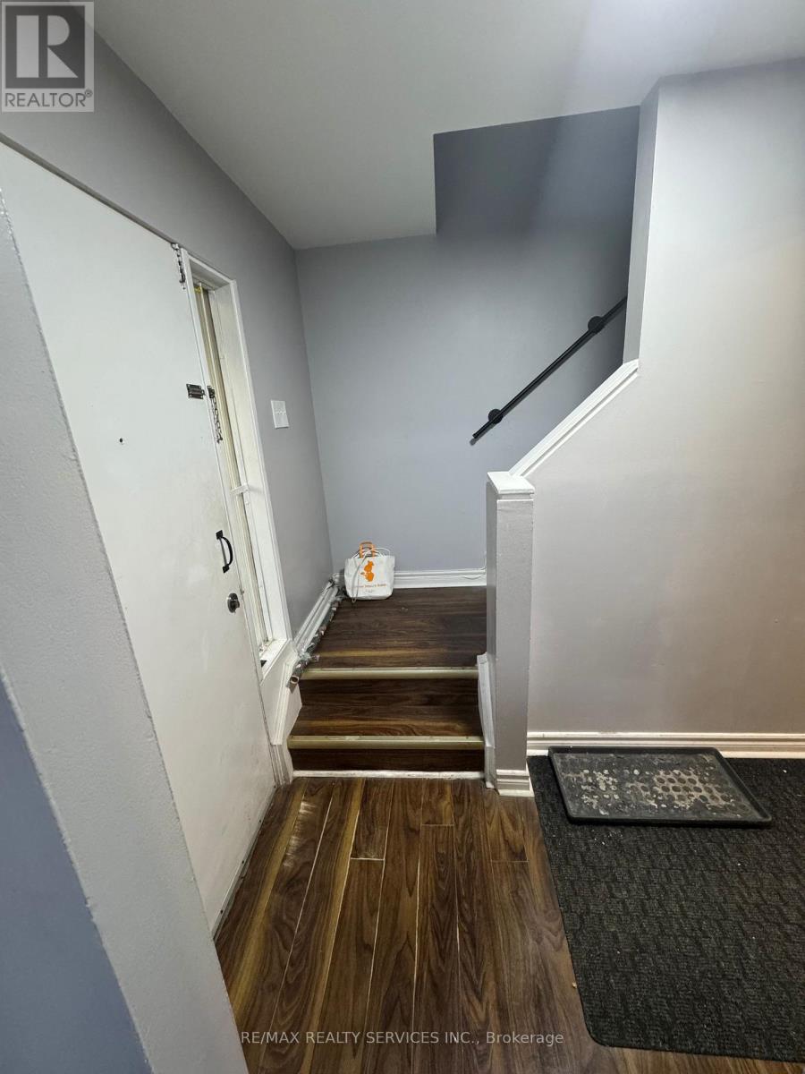 43 - 246 John Garland ( Main) Boulevard, Toronto, Ontario  M9V 1N8 - Photo 20 - W12569586