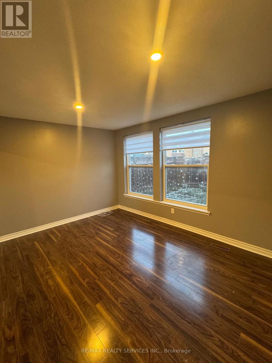 43 - 246 John Garland ( Main) Boulevard, Toronto, Ontario  M9V 1N8 - Photo 24 - W12569586