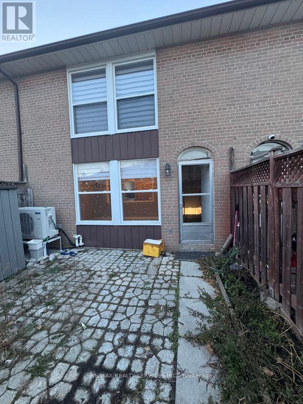 43 - 246 John Garland ( Main) Boulevard, Toronto, Ontario  M9V 1N8 - Photo 35 - W12569586