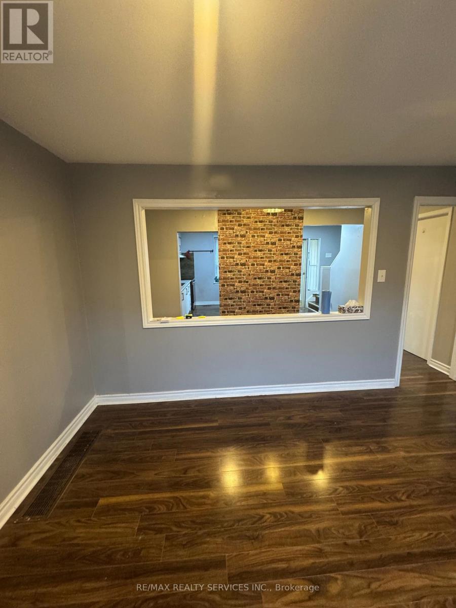 43 - 246 John Garland ( Main) Boulevard, Toronto, Ontario  M9V 1N8 - Photo 7 - W12569586