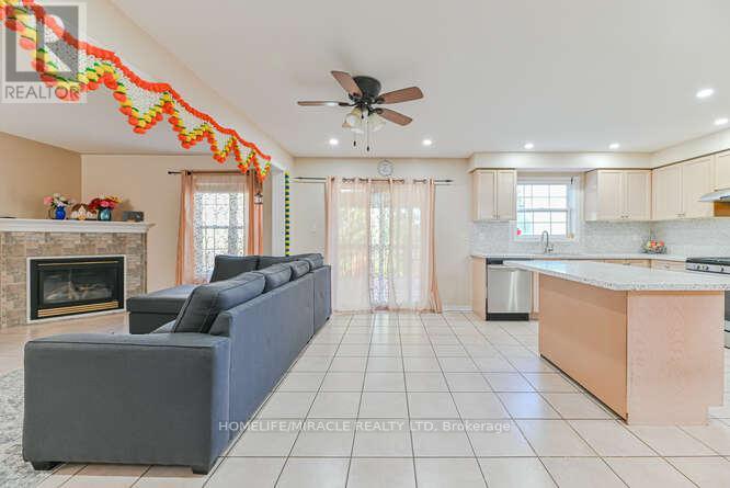 7 Sheepberry Terrace, Brampton, Ontario  L7A 2B6 - Photo 8 - W12569590