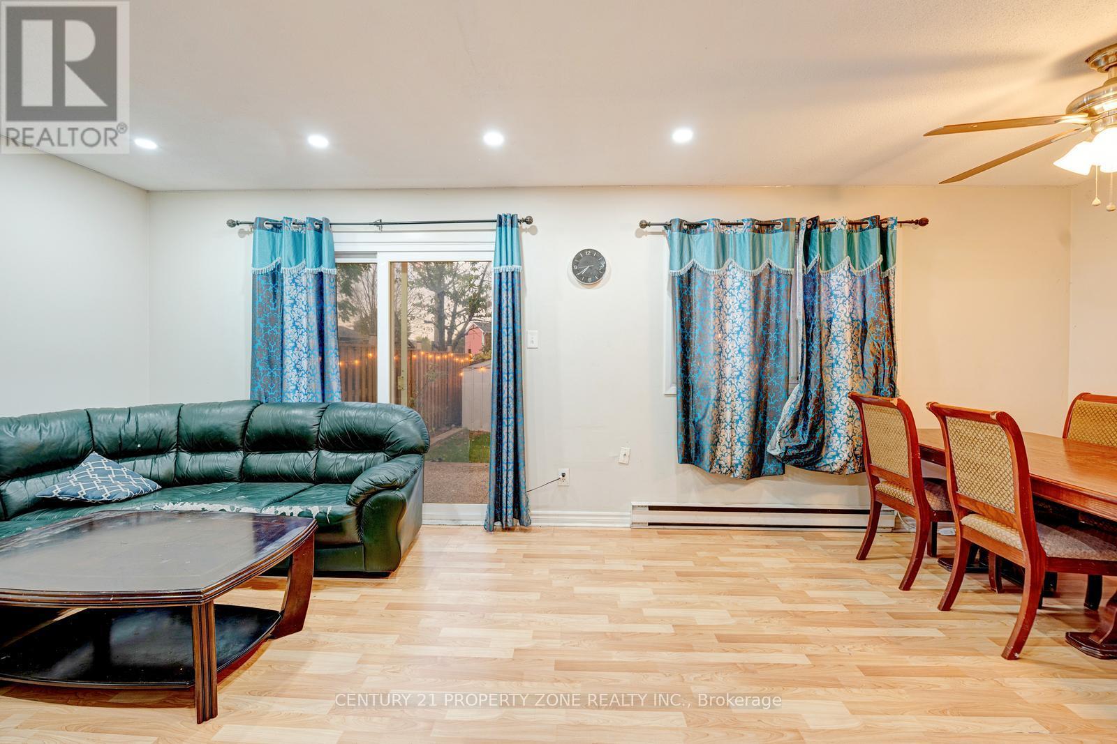 3 Jasmine Square, Brampton, Ontario  L6S 2N1 - Photo 13 - W12569604