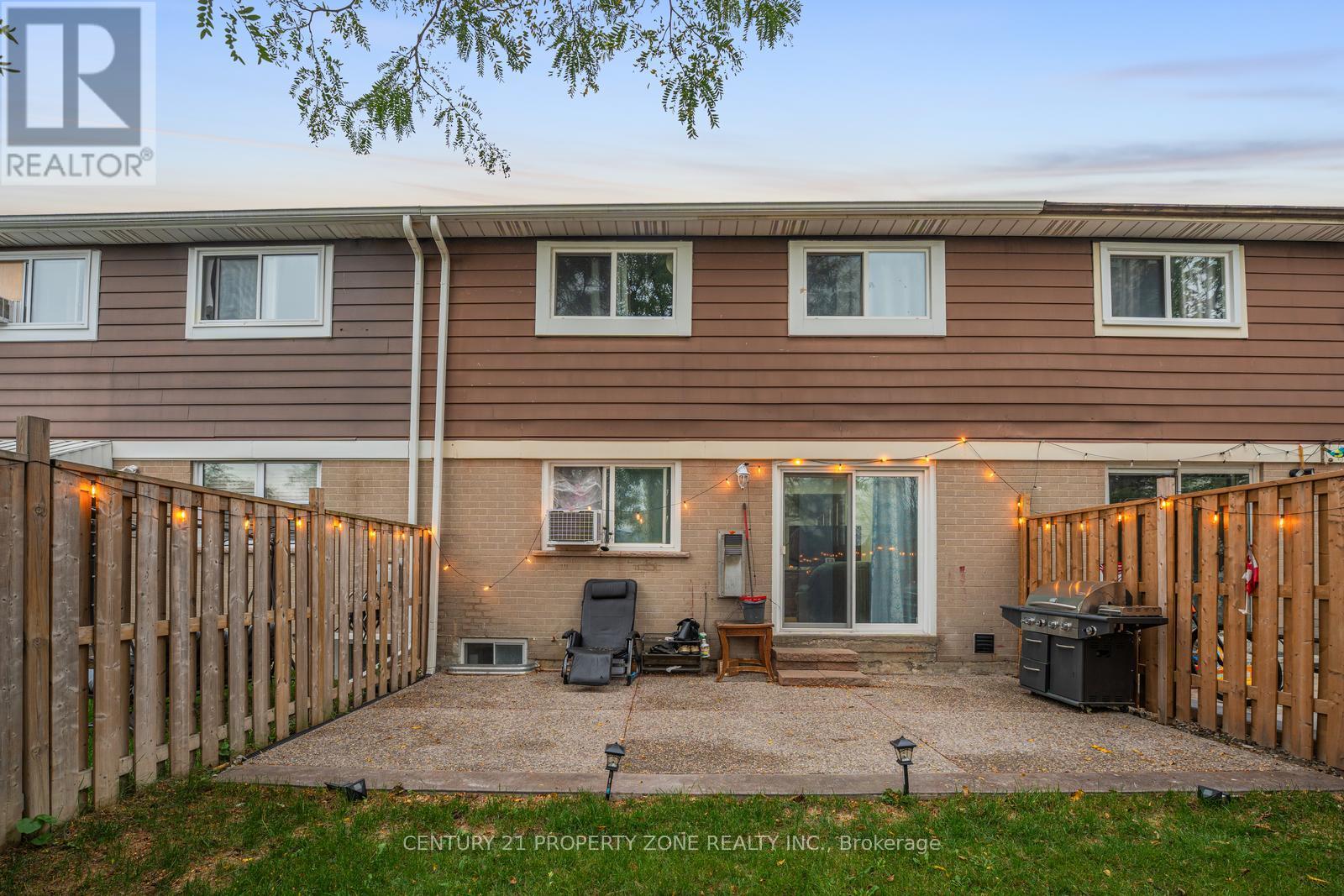 3 Jasmine Square, Brampton, Ontario  L6S 2N1 - Photo 50 - W12569604