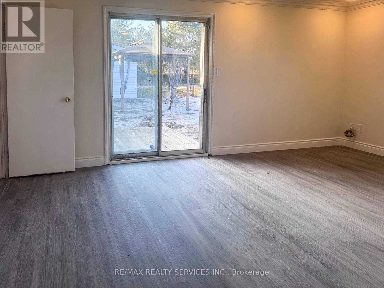 375 Blue Lake Road, Brant, Ontario  N0E 1N0 - Photo 3 - X12569404