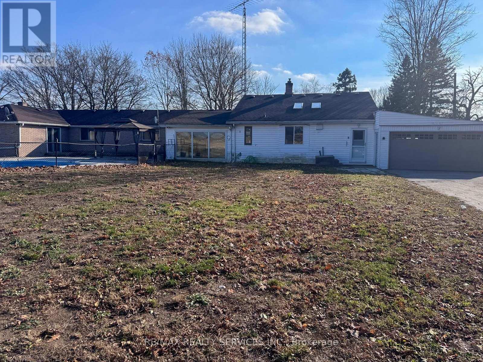 375 Blue Lake Road, Brant, Ontario  N0E 1N0 - Photo 33 - X12569404