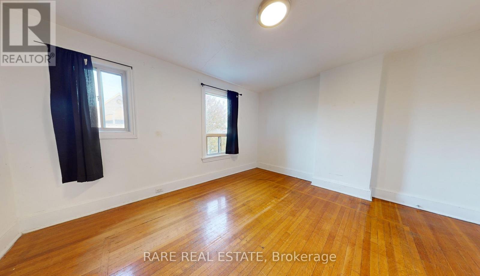 Upper - 640 Crawford Street, Toronto, Ontario  M6G 3K2 - Photo 3 - C12559050