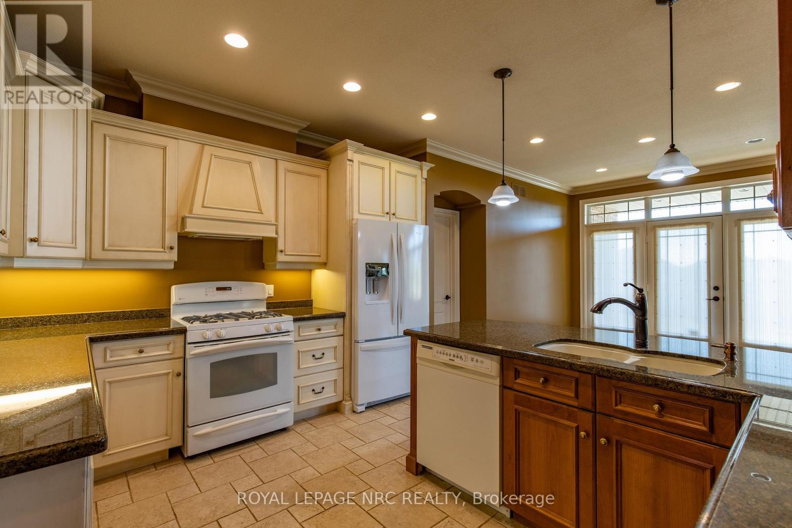 6 Muirfield Trail, Welland, Ontario  L3B 6G7 - Photo 16 - X12569638