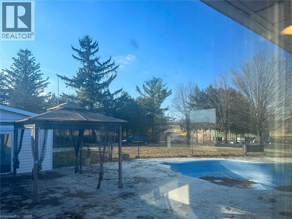 375 Blue Lake Road, St. George, Ontario N0E 1N0 - Photo 9 - 40789990