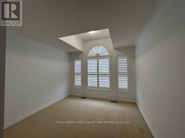 4 Blue Meadow Court, Markham, Ontario  L6B 0H9 - Photo 21 - N12569634