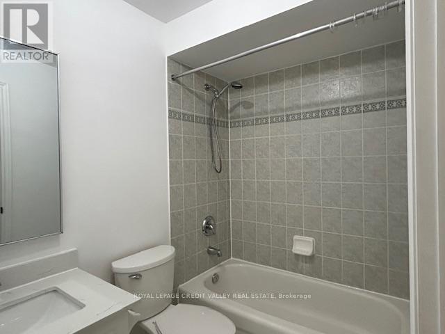 4 Blue Meadow Court, Markham, Ontario  L6B 0H9 - Photo 24 - N12569634