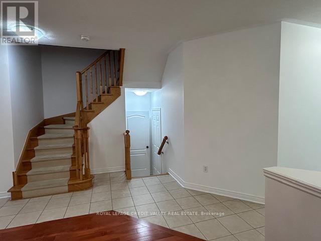 4 Blue Meadow Court, Markham, Ontario  L6B 0H9 - Photo 27 - N12569634