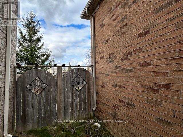 4 Blue Meadow Court, Markham, Ontario  L6B 0H9 - Photo 31 - N12569634