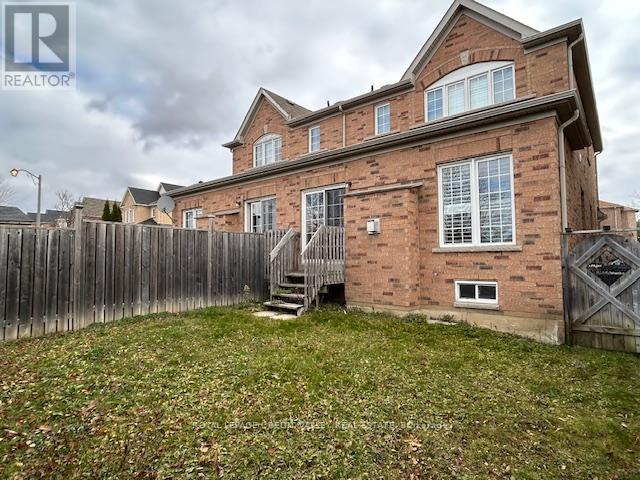 4 Blue Meadow Court, Markham, Ontario  L6B 0H9 - Photo 33 - N12569634