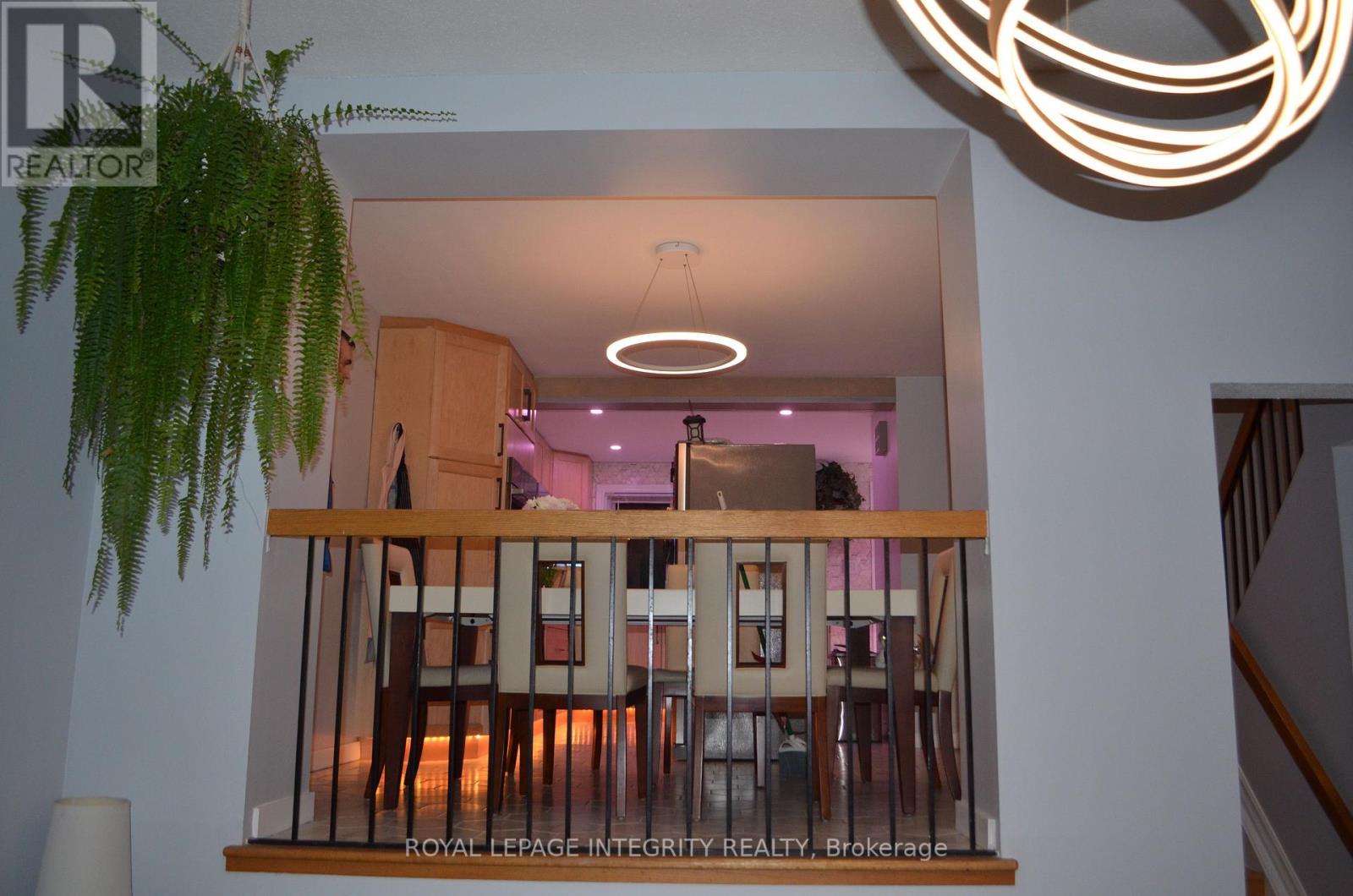 104 Esterlawn Private, Ottawa, Ontario  K2A 4B5 - Photo 11 - X12568278