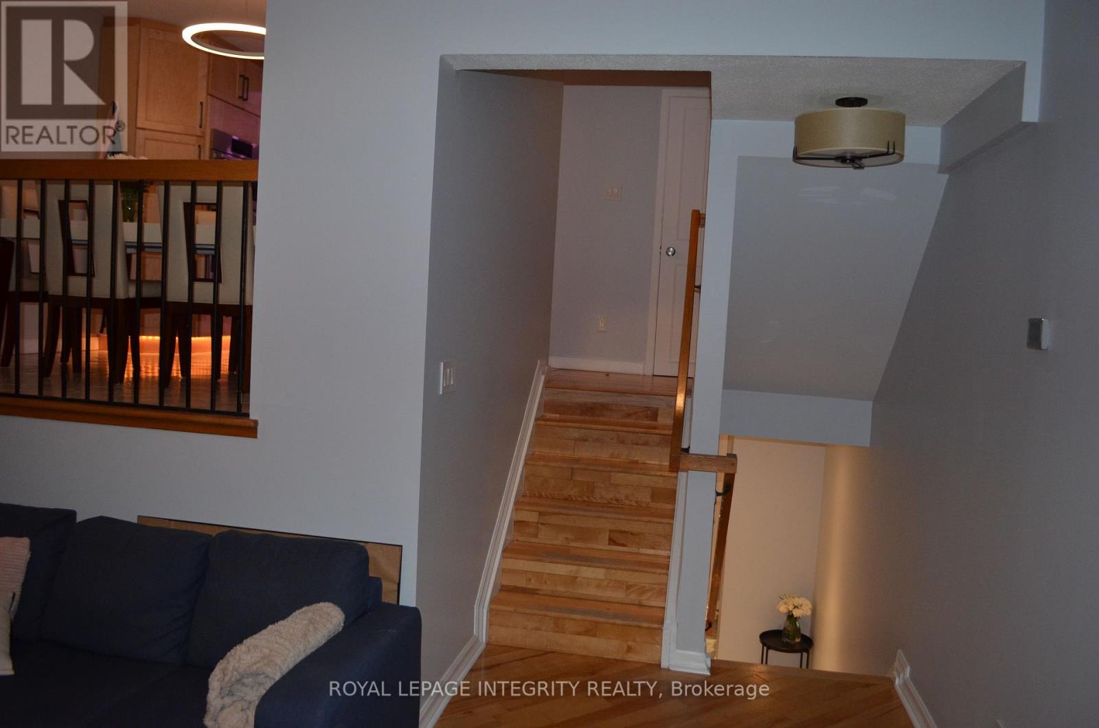 104 Esterlawn Private, Ottawa, Ontario  K2A 4B5 - Photo 15 - X12568278