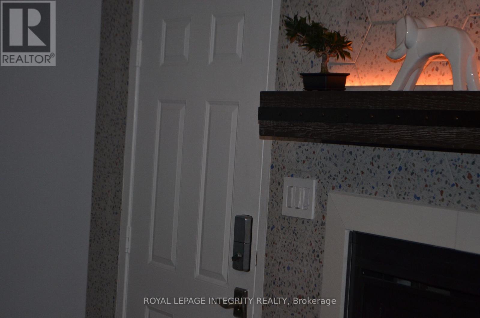 104 Esterlawn Private, Ottawa, Ontario  K2A 4B5 - Photo 9 - X12568278