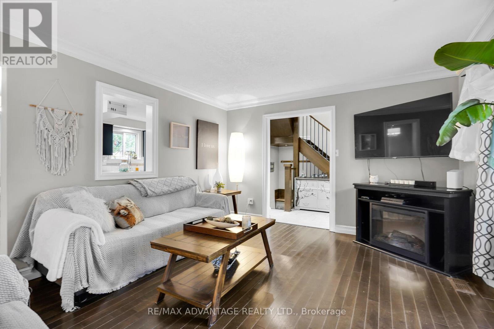 443 Sandringham Crescent, London South, Ontario  N6C 5B3 - Photo 12 - X12569668