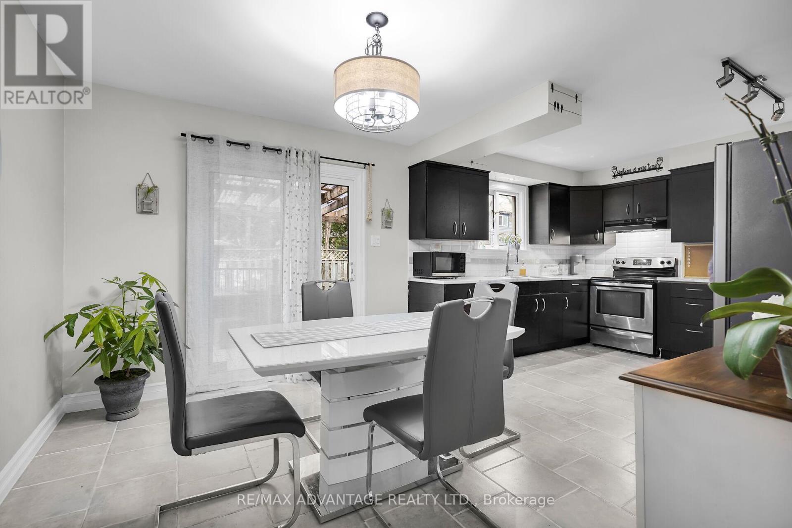 443 Sandringham Crescent, London South, Ontario  N6C 5B3 - Photo 13 - X12569668