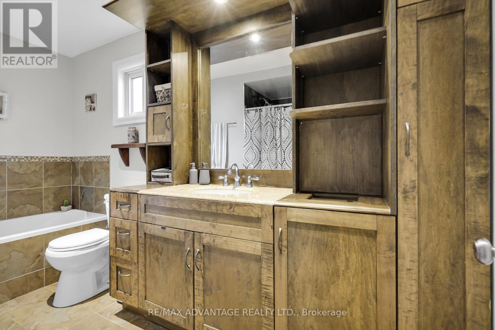 443 Sandringham Crescent, London South, Ontario  N6C 5B3 - Photo 25 - X12569668