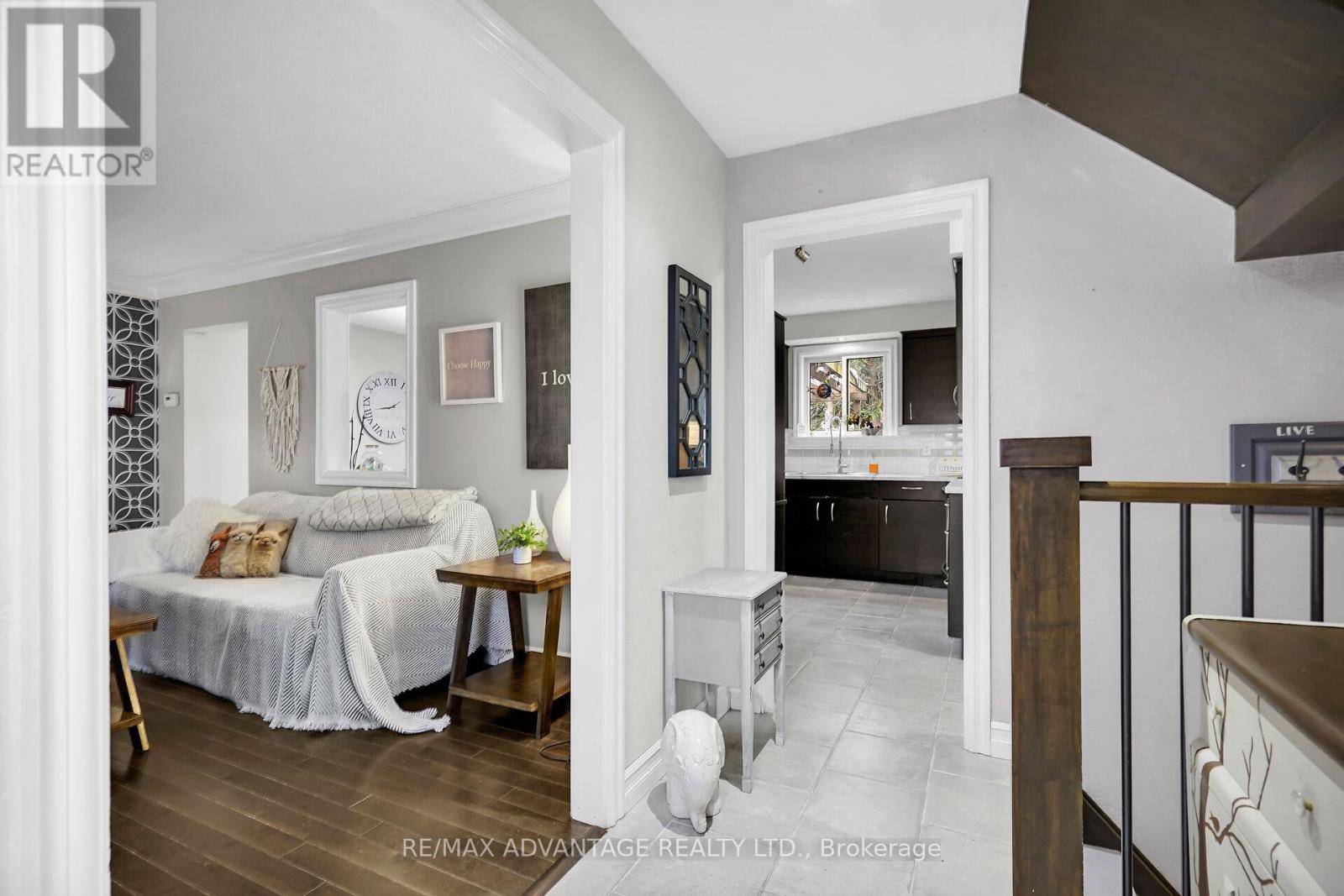 443 Sandringham Crescent, London South, Ontario  N6C 5B3 - Photo 7 - X12569668