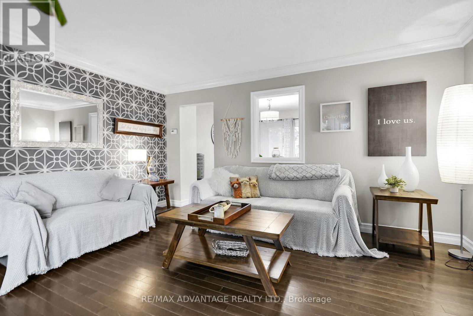 443 Sandringham Crescent, London South, Ontario  N6C 5B3 - Photo 9 - X12569668